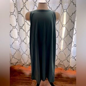 Women’s sleeveless green dress